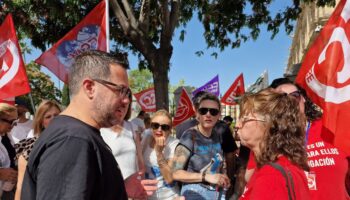 Adelante Andalucía pide la readmisión de las limpiadoras del Virgen del Rocío