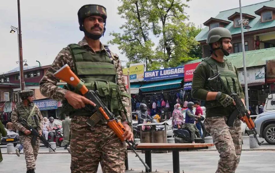 Continúa la peligrosa escalada bélica entre India y Pakistán