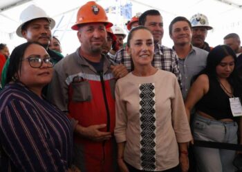 México: Recuperados 21 cuerpos de mineros fallecidos en el derrumbe de 2006