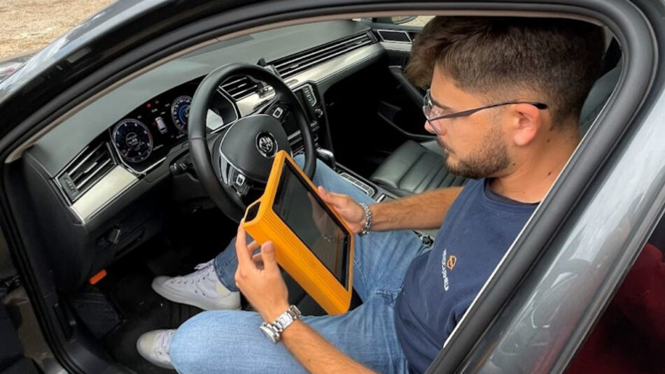 ¿Pensando en un coche de segunda mano? ¡No te la juegues sin una revisión profesional!