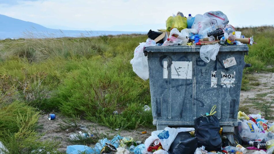 Ecologistas en Acción califica de “lamentable” la gestión de los residuos municipales