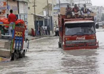 Inundaciones causan desplazamiento de familias y daños materiales en Somalia