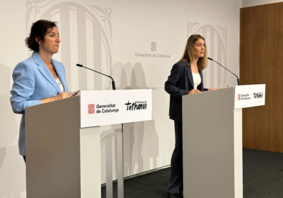 Comuns i Govern tanquen un acord per aprovar l’ajornament de l’entrada en vigor de la taxa turística