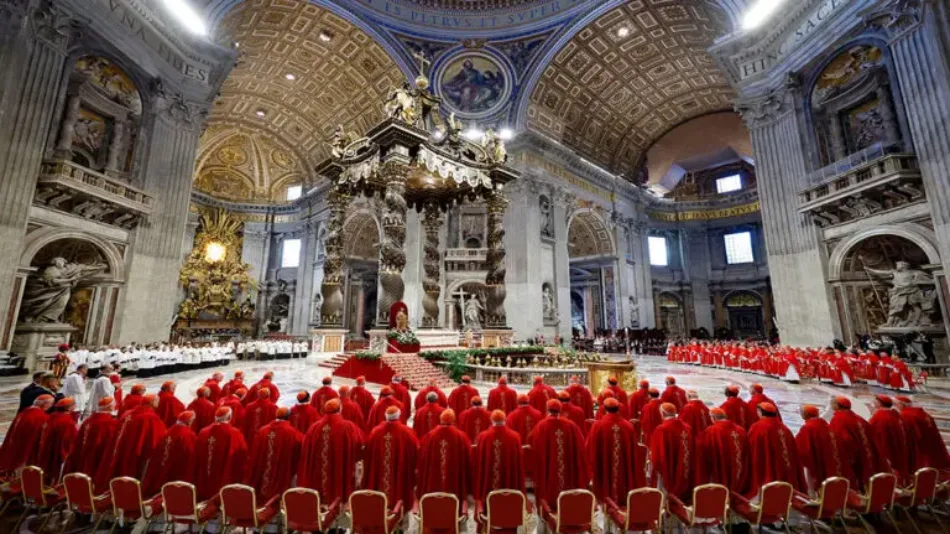 Arranca el cónclave en el Vaticano para elegir al sucesor del papa Francisco