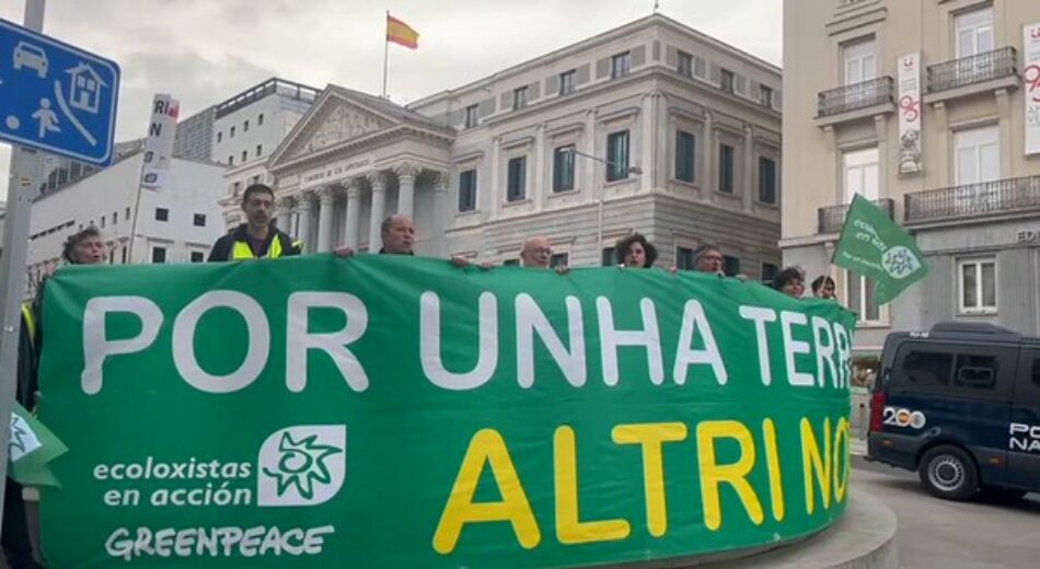 ¡Más no! llega al Congreso en Madrid para exigir al Gobierno que no financie la macrocelulósica de Altri en Galicia