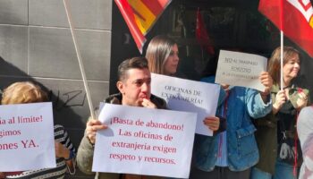 CCOO convoca huelga el 16 de junio en las oficinas de Extranjería, donde crece el caos y la situación se hace insostenible