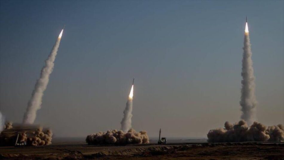 Irán sorprende a Israel, utilizando misiles Jeybar Shekan con múltiples cabezas de guerra