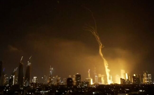 Irán lanza una quinta oleada de misiles contra Israel