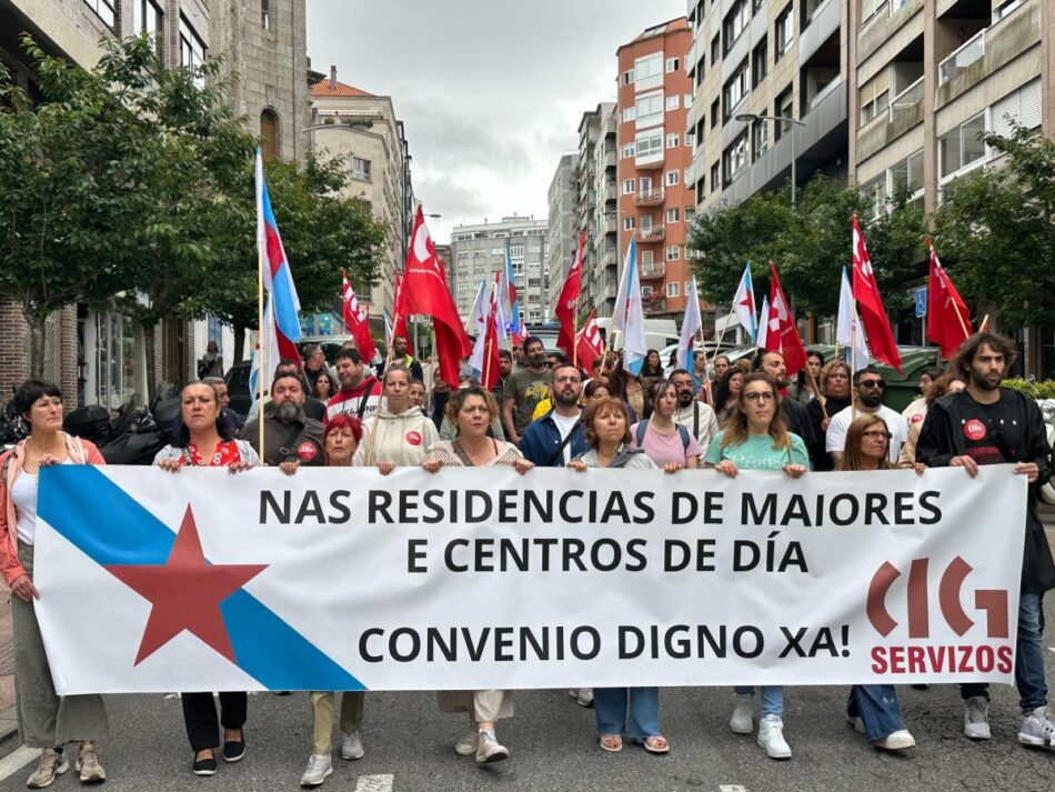 Traballadoras de residencias privadas visibilizan as súas reivindicacións na sexta xornada de folga por un convenio digno