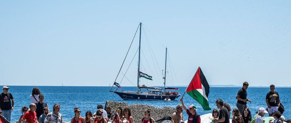 La interceptación por Israel del Madleen y la detención de la tripulación que va a Gaza viola el derecho internacional