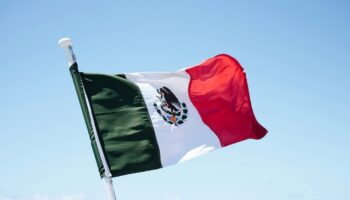 ‘Rendirse no es una opción’: México reacciona al revés judicial en EE.UU. contra fabricantes de armas