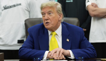 Trump aprobó en privado atacar Irán, según The Wall Street Journal