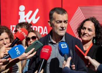 Maíllo exige por carta a Albares que “actúe con la determinación que exige el momento histórico” porque “España no puede ser neutral ni tener más relaciones con el Estado genocida de Israel”