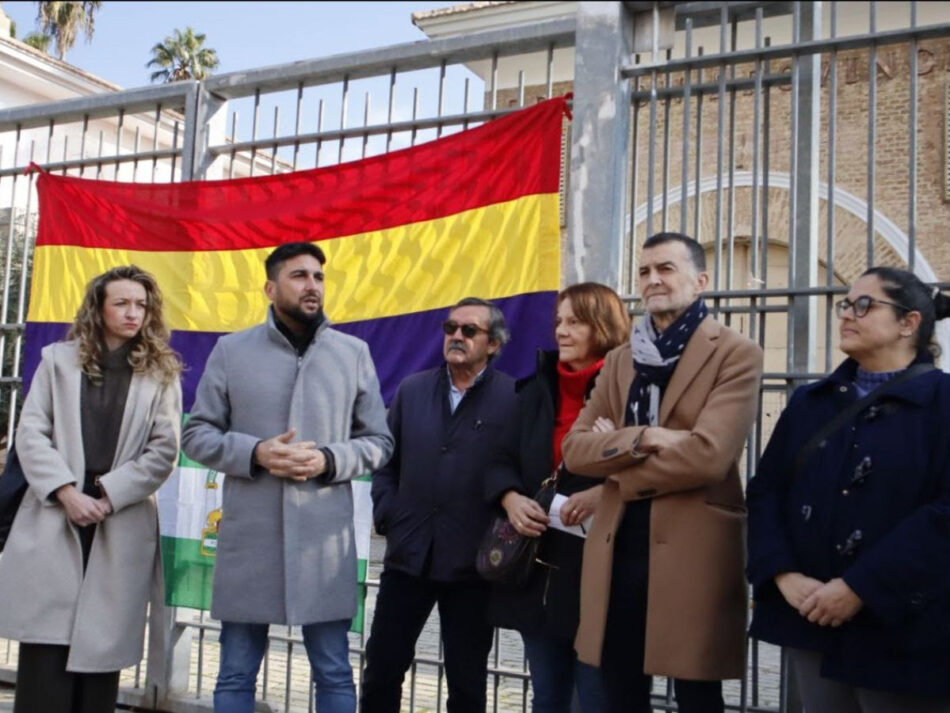 IU Sevilla celebra la firma del protocolo para la exhumación de la Fosa Monumento aunque critica su retraso y la falta de presupuesto