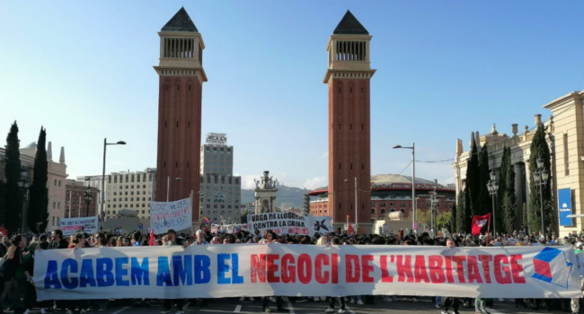 Inquilinas de seis fincas de un mismo fondo buitre denuncian expulsiones sistemáticas para convertir los pisos en colivings en Barcelona