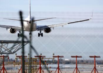 La tercera pista del Aeropuerto de Barcelona se ampliará 500 metros con un presupuesto inicial de 3.200 millones