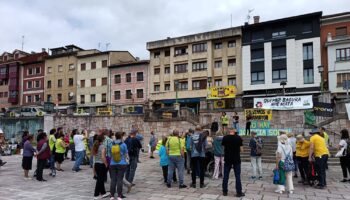 Un centenar de personas celebraron ayer en Nava (Asturias) el Día del Medio Ambiente