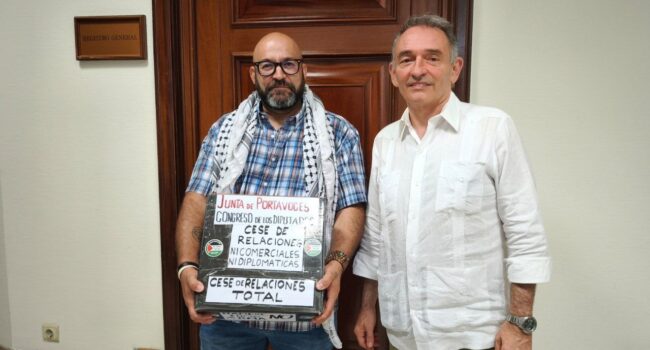 Enrique Santiago, “satisfecho” por el rechazo del Gobierno a subir el gasto militar al 5% del PIB, advierte de que IU seguirá sin respaldar también “ni la espiral de rearme ni el inasumible 2%”