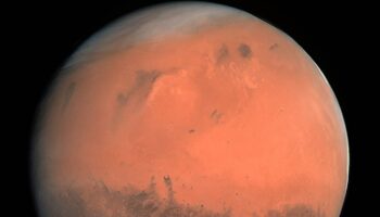 El eje de rotación de Marte pudo causar la pérdida de sus lagos y océanos