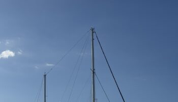 El barco “Madleen» de la Flotilla de la Libertad responde a la llamada de socorro a los refugiados en el mar