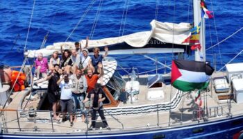 Cuatro deportados, ocho detenidos: Israel Mantiene Ilegalmente al Grupo ‘Madleen’