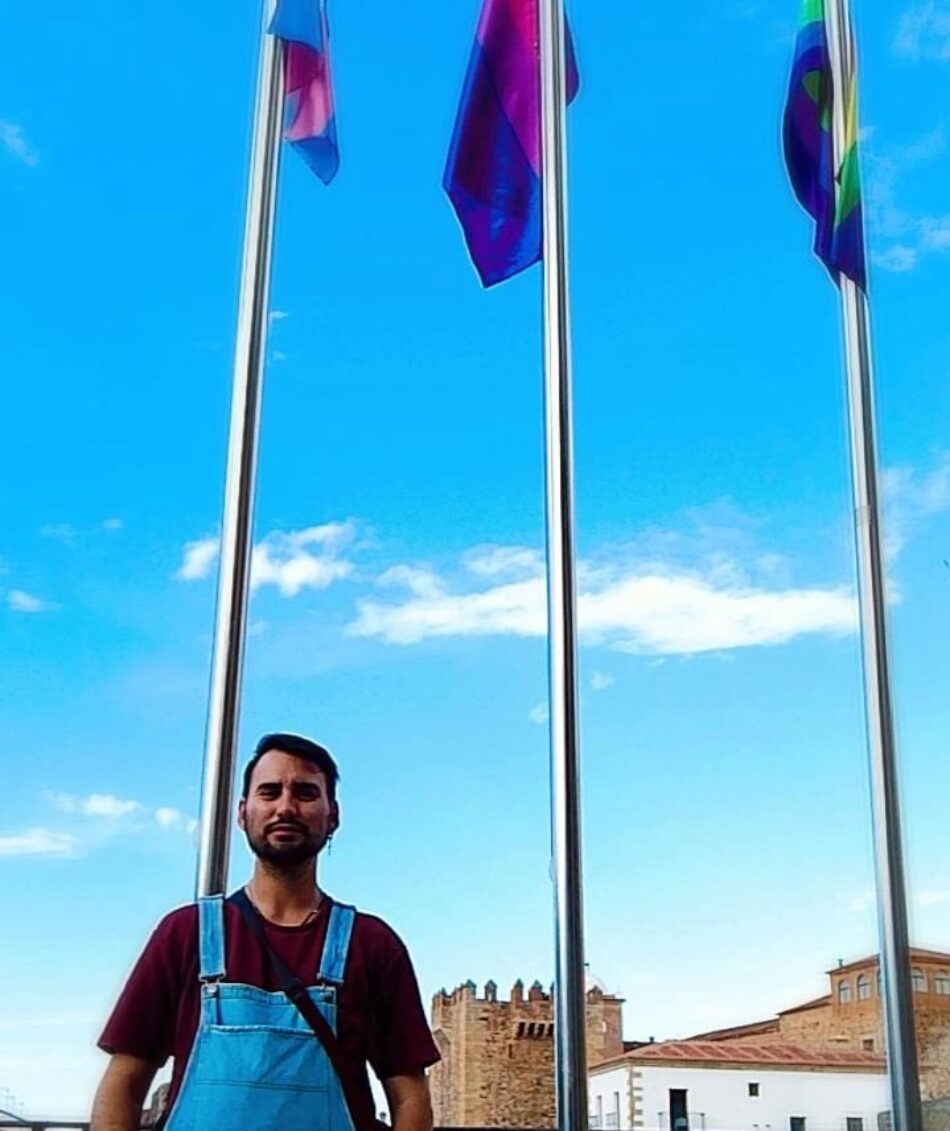 Bloque Arroyano-Una Extremadura digna(UED), denuncian la retirada de banderas LGTB en Cáceres y acusan a VOX de incitar al odio