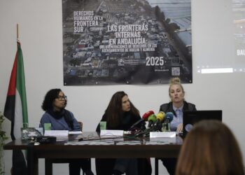 La APDHA exige a los grupos políticos del Parlamento Andaluz medidas integrales para garantizar los derechos humanos de los trabajadores y trabajadores migrantes de Almería y Huelva