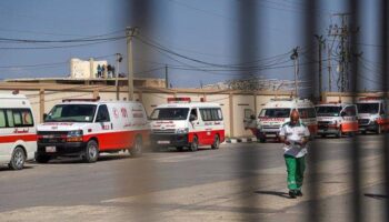 Israel ha asesinado a 50 socorristas de la Media Luna Roja en Gaza desde 2023