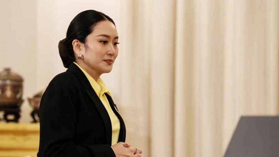 Manifestaciones en Tailandia contra la primera ministra por sus criticas al ejército
