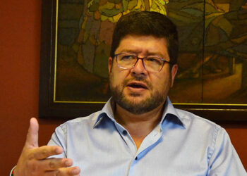 Aflora en Bolivia juego sucio de candidato presidencial millonario de la derecha, Samuel Doria Medina