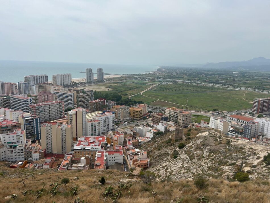 Compromís alerta de la aberración urbanística en la costa que persiste con proyectos como el Manhattan de Cullera