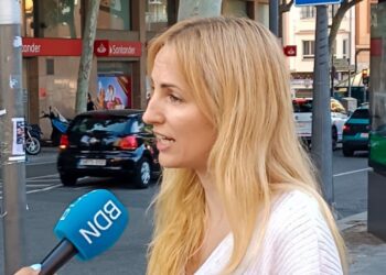 Els Comuns impulsen una campanya per la reducció de la jornada laboral a 37,5 hores sense tocar el sou