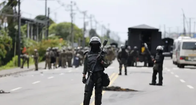 Casi 200 detenidos y un muerto tras brutal represión en Panamá