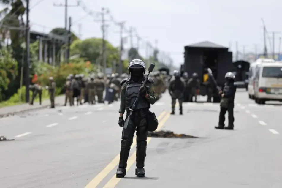 Casi 200 detenidos y un muerto tras brutal represión en Panamá