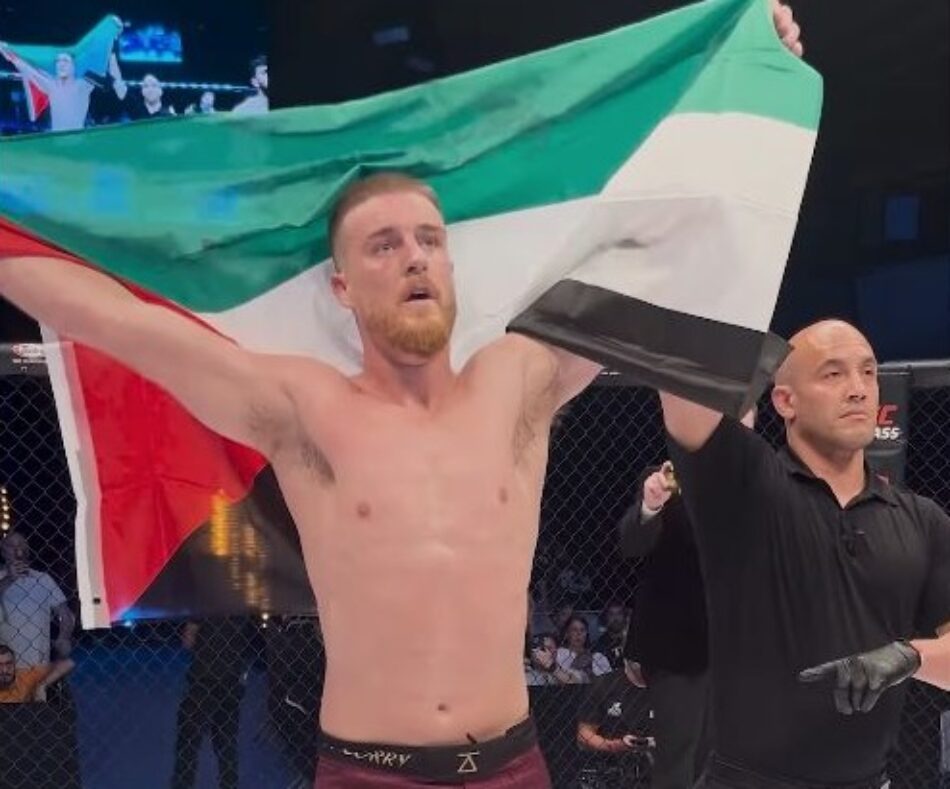 El luchador irlandés de artes marciales mixtas, Paddy McCorry, apalizó y derrotó al soldado sionista Shawky Faraj al grito «Free Palestine»
