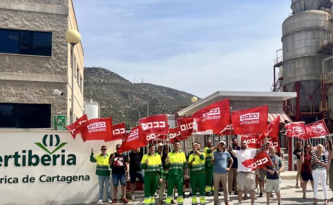 Otros diez días de huelga en las cinco fábricas de Fertiberia contra los despidos y por el futuro