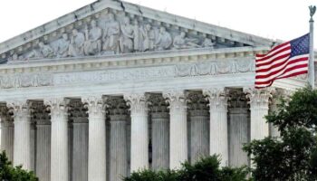 El Tribunal Supremo de EEUU da la razón a Trump y permite restringir la ciudadanía por nacimiento