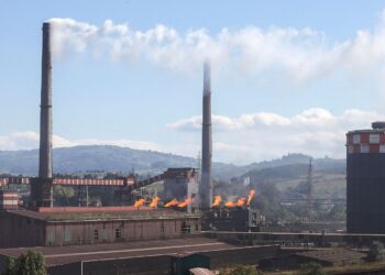 ArcelorMittal minimiza su responsabilidad ambiental en Xixón pese a los datos alarmantes de contaminación