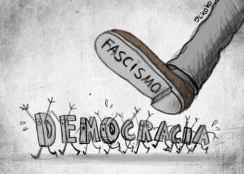 Desinformación, alma del fascismo, arma contra la democracia
