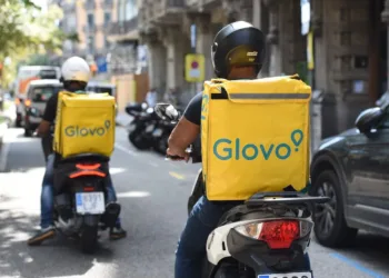 Bruselas multa con 329 millones a Glovo y Delivery Hero por formar un cártel para repartirse el mercado