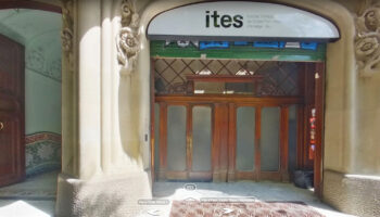 Professorat i alumnat d’ITES en alerta després de perdre el permís per impartir cicles formatius i l’amenaça d’un desnonament de l’escola