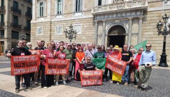 Manifiesto de las entidades en defensa de la vivienda pública y en apoyo a la lucha de las inquilinas en huelga contra La Caixa