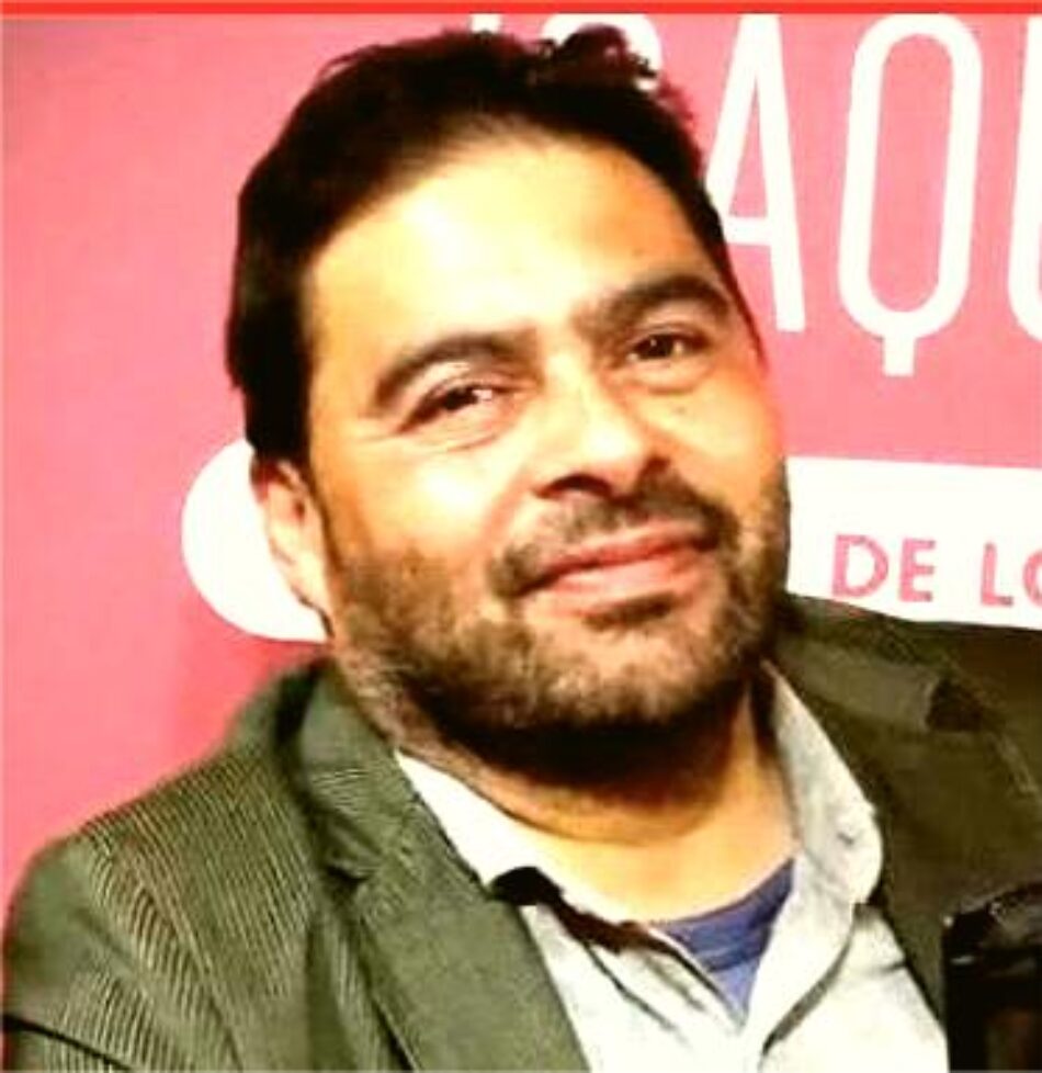 Chile. Pablo o Cucho, te quedas joven y rebelde en los botes que recalan en nuestro pecho
