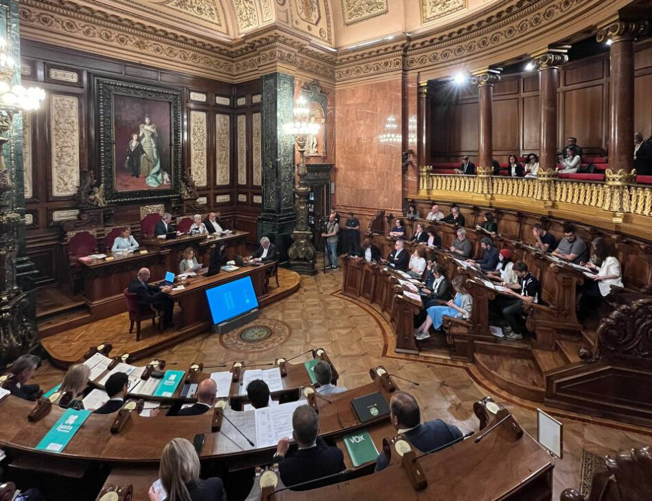 BComú i Junts formalitzen la petició d’un Plenari extraordinari perquè Collboni faci un balanç dels 2 anys de mandat