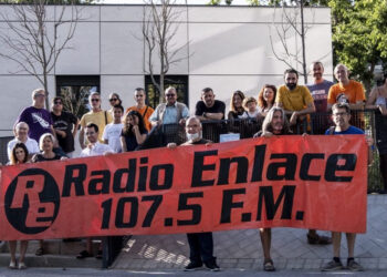 Radio Enlace lanza una campaña de donaciones para evitar el cierre de la emisora