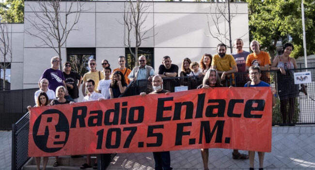 Radio Enlace lanza una campaña de donaciones para evitar el cierre de la emisora