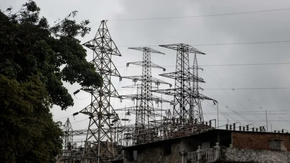 Gobierno de Venezuela denuncia ataque contra cuatro torres de transmisión eléctrica