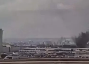 Hutíes reivindican un ataque contra el aeropuerto Ben Gurión en Tel Aviv