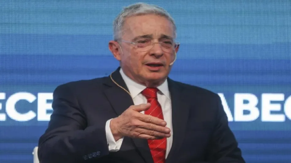 Fiscalía colombiana pide nueve años de prisión domiciliaria para Álvaro Uribe
