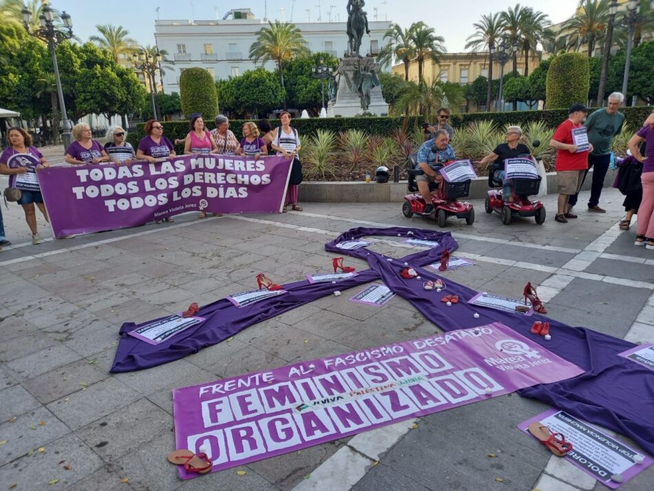 Se concentraron en Jerez contra las violencias machistas, una «barbarie que se intensifica en verano»